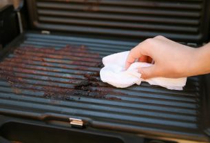 Cleaning Grill - Fortador